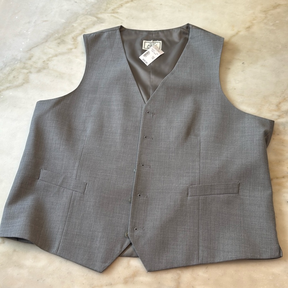 Jos. A. Bank vest Size XL New